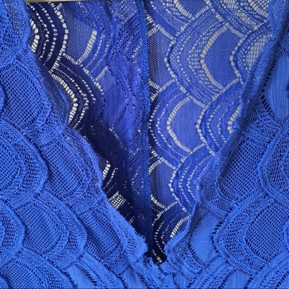 Nightcap Deep V Lace Dress - Picture 3 of 8